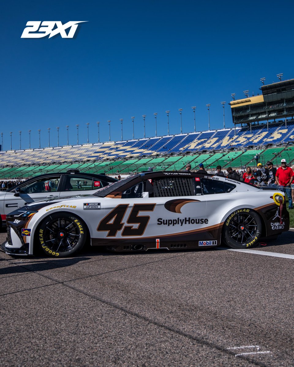 23XI Racing tweet media