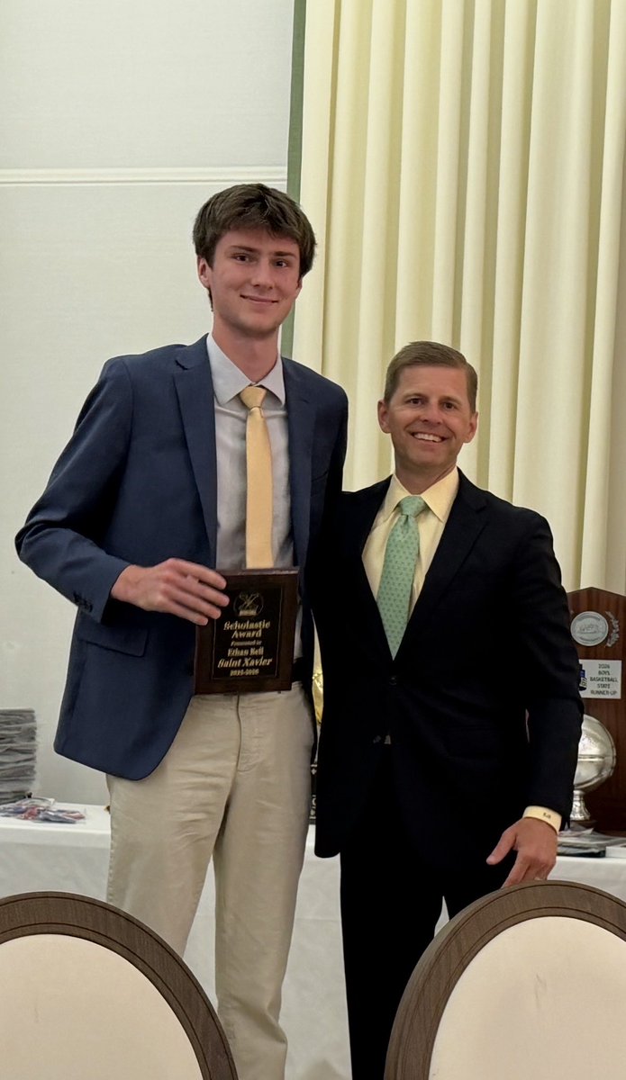 StXTigersBKB's tweet photo. Scholastic Award:
Ethan Bell
3.97 GPA/4.74 weighted https://t.co/7k9tpfO4LA