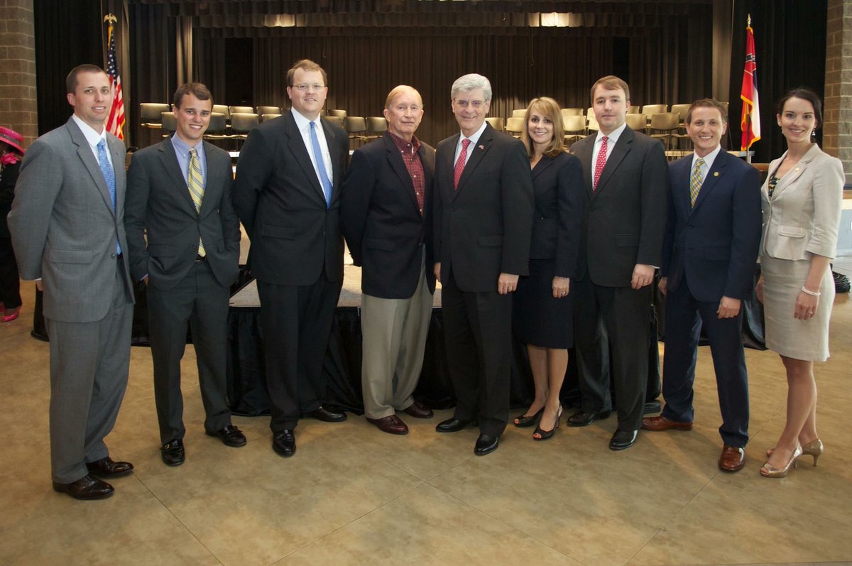 Laurie Todd-Smith tweet media