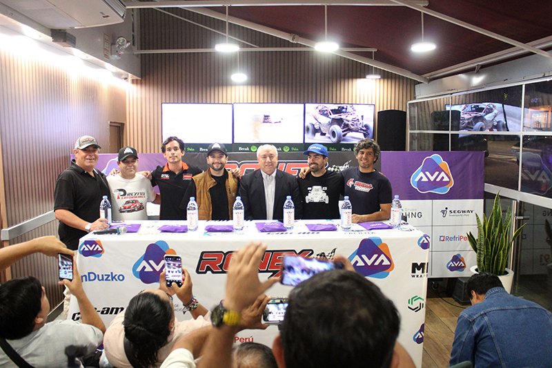 🦾🏍️🏎️Se viene el campeonato Ronex 2026 con toda su adrenalina
Competencia combina la emoción del rally, la competitividad del circuito y la adrenalina del motociclismo. Será una batalla de pura potencia de motores
🗞️Leer 👉🏼tinyurl.com/mr2chfp3
📸Foto Vicencio