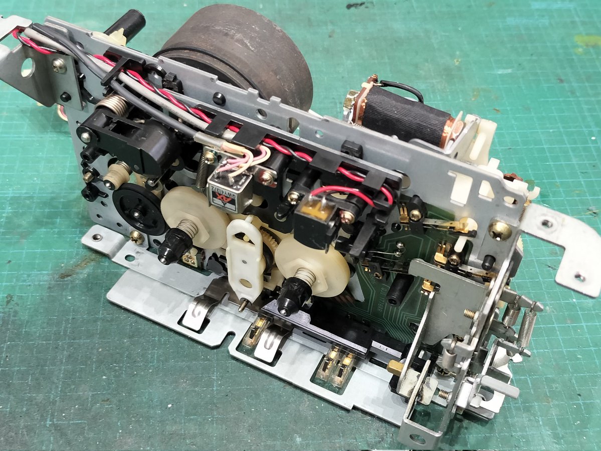 にこら tweet media