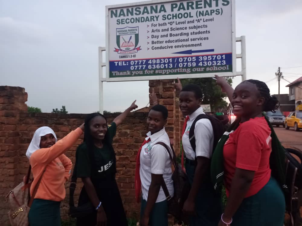 peruth16632's tweet image. THANK YOU JESUS FOR SAVING #NANSANA PARENTS SECONDARY SCHOOL TO GOD BE THE GLORY AMEN 🌹