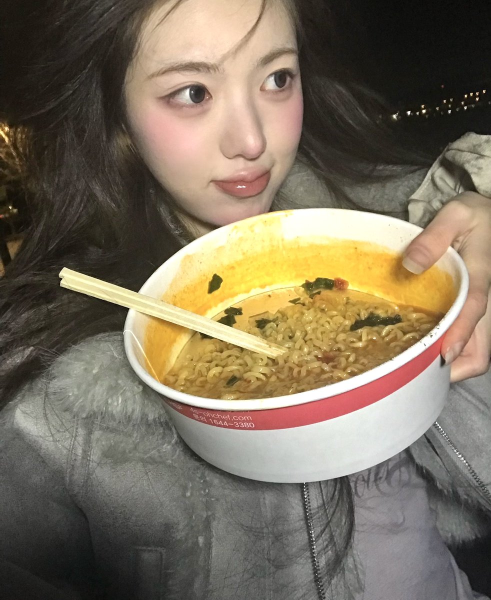 🩵 수 🩵 tweet media