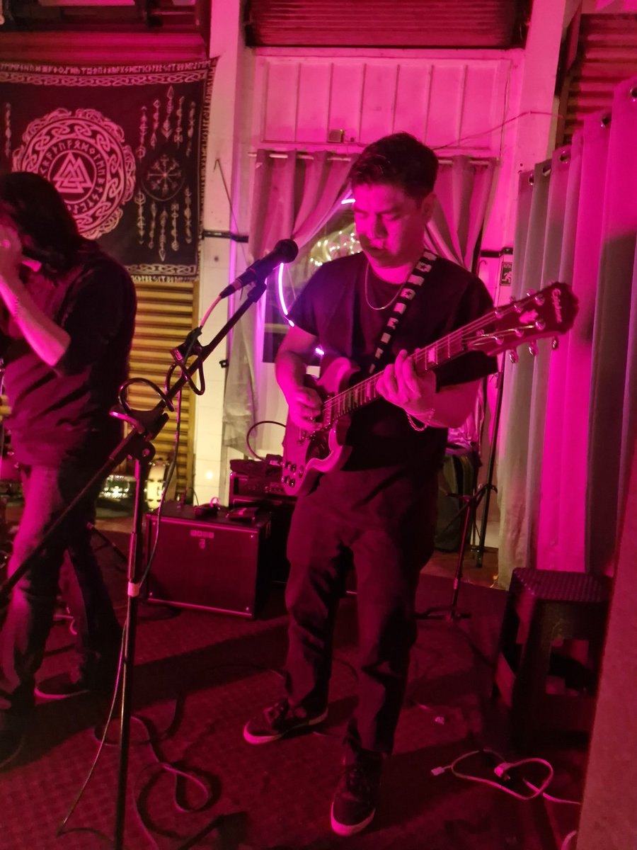 Gracias 🙏🏼  Black Lotus: Bar &amp; Ghost Kitchen por el espacio, a las bandas Untypical GT y Black Wolf rock band GT que dejaron todo en su presentación 💪🏻💯sin duda fue una noche espectacular. Muy pronto estaremos de vuelta ✅❇️