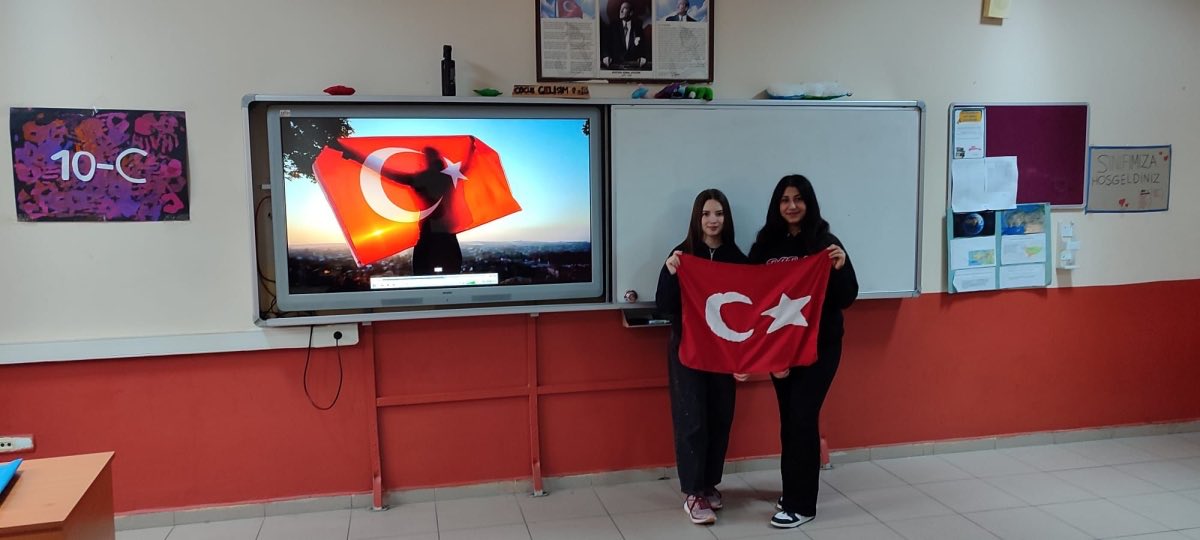 degirmenkoycpal's tweet photo. Aynı değerlerle, aynı inançla, daha güçlü yarınlara birlikte yürüyoruz.#EğitimleTekYürek https://t.co/crux1Fisx5