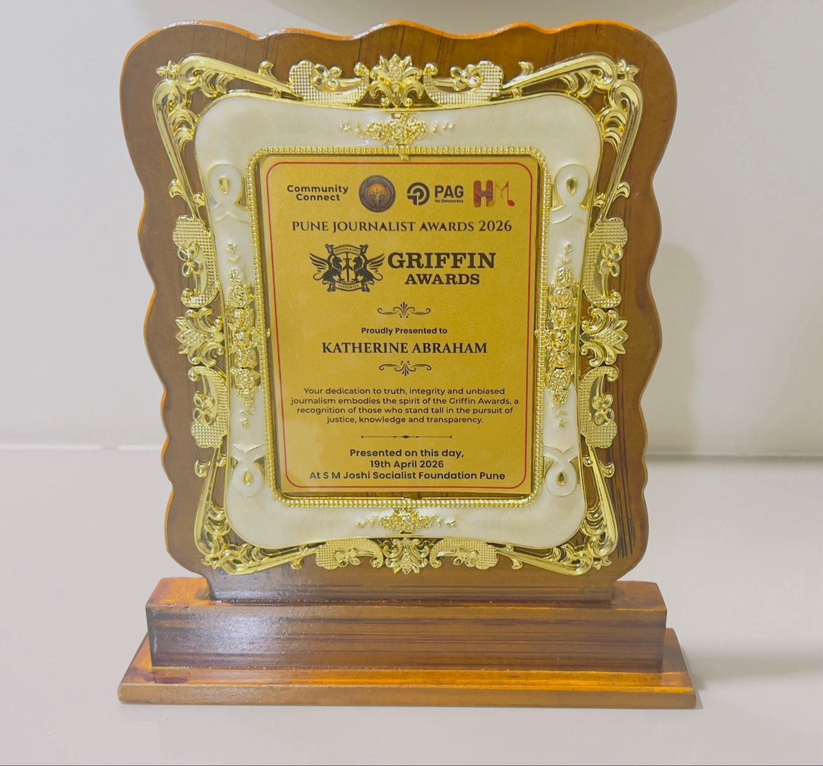 katie_abraham's tweet image. Thrilled to win!

800 nominations. 19 awardees. Proud to be one of them.

My first as a journalist, and a moment that means a lot. Here’s to continuing this journey with the same passion, grounded in strong values. ❤️

#Griffin #awards #journalism #happiness #work