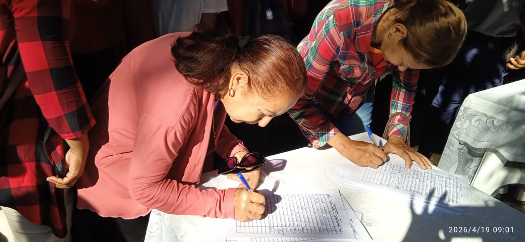 BarceloOrt92635's tweet photo. #TodasLasManosTodas porque #LaPatriaSeDefiende y #GirónEsHoy
En #ProvinciaGranma #MiFirmaPorLaPatria https://t.co/61GUFBcz0b