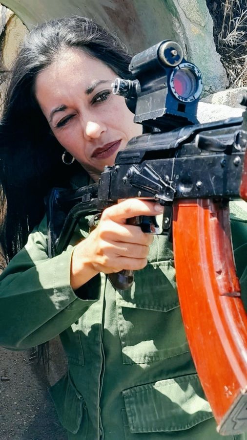 Polvo y sangre de esta tierra sacará el enemigo que se atreva a pisarla.

...nuestra primera victoria 

#19Abr #GirónEsHoy y Siempre cuando se trate de defender la Patria‼️