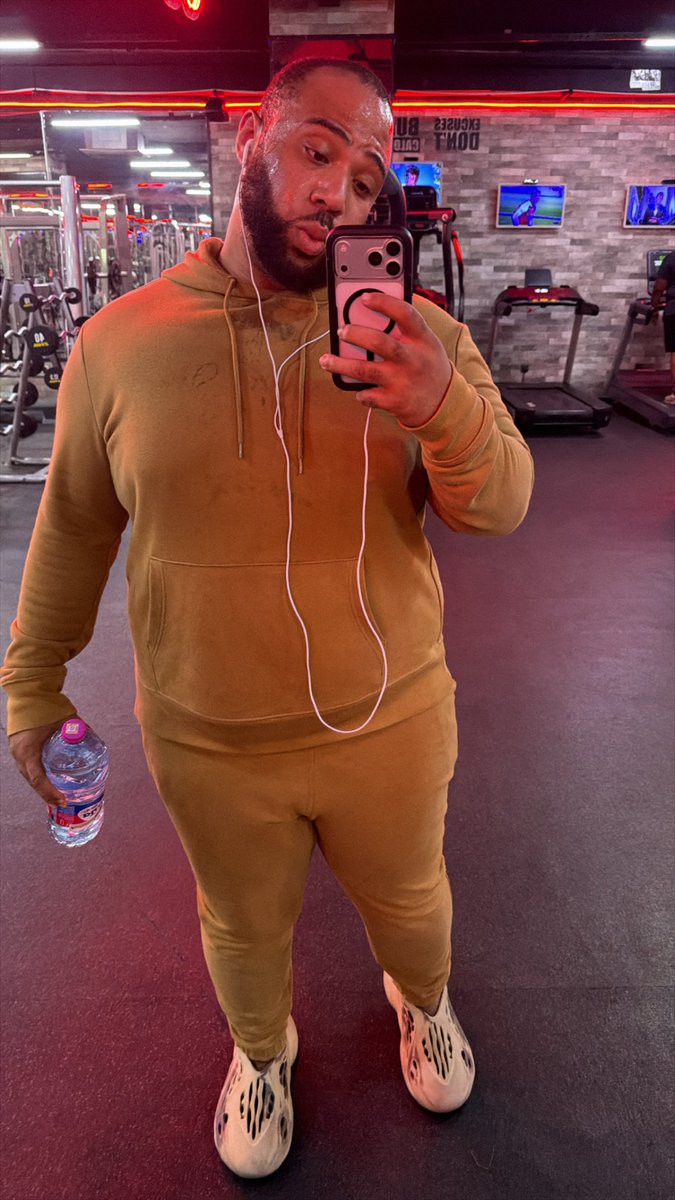 Papi Shi tweet media