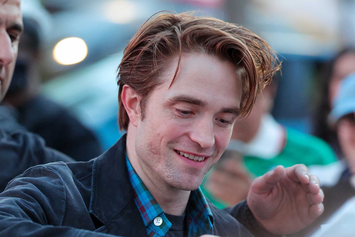 pattinsonphotos's tweet photo. Robert Pattinson promoting ‘THE DRAMA’ in Los Angeles. https://t.co/BEstQ5U4a2