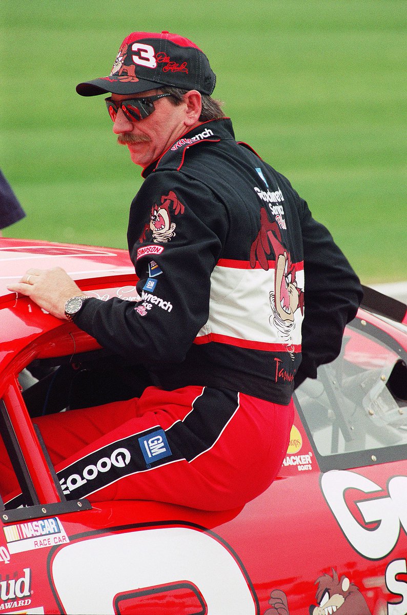 rebilasphoto's tweet image. Spent several hours yesterday captioning and adding 600 historic #NASCAR images from 1999-2000 to my archive.  Here’s four never before posted shots. 

📸 @rebilasphoto