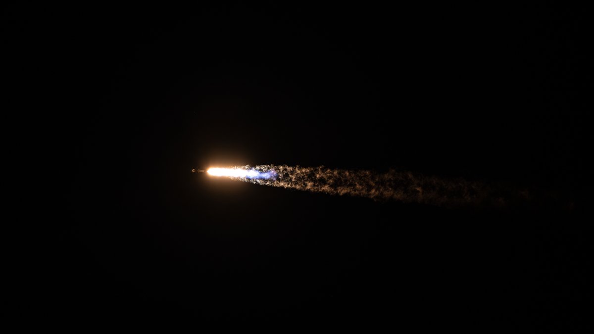 XFreeze's tweet image. SpaceX Falcon just hit a massive 600th successful first-stage landing milestone on today's Starlink mission from Vandenberg, touching down on Of Course I Still Love You

From the very first landing in 2015 to routine high-cadence reuse - this is reusability at scale

Falcon by