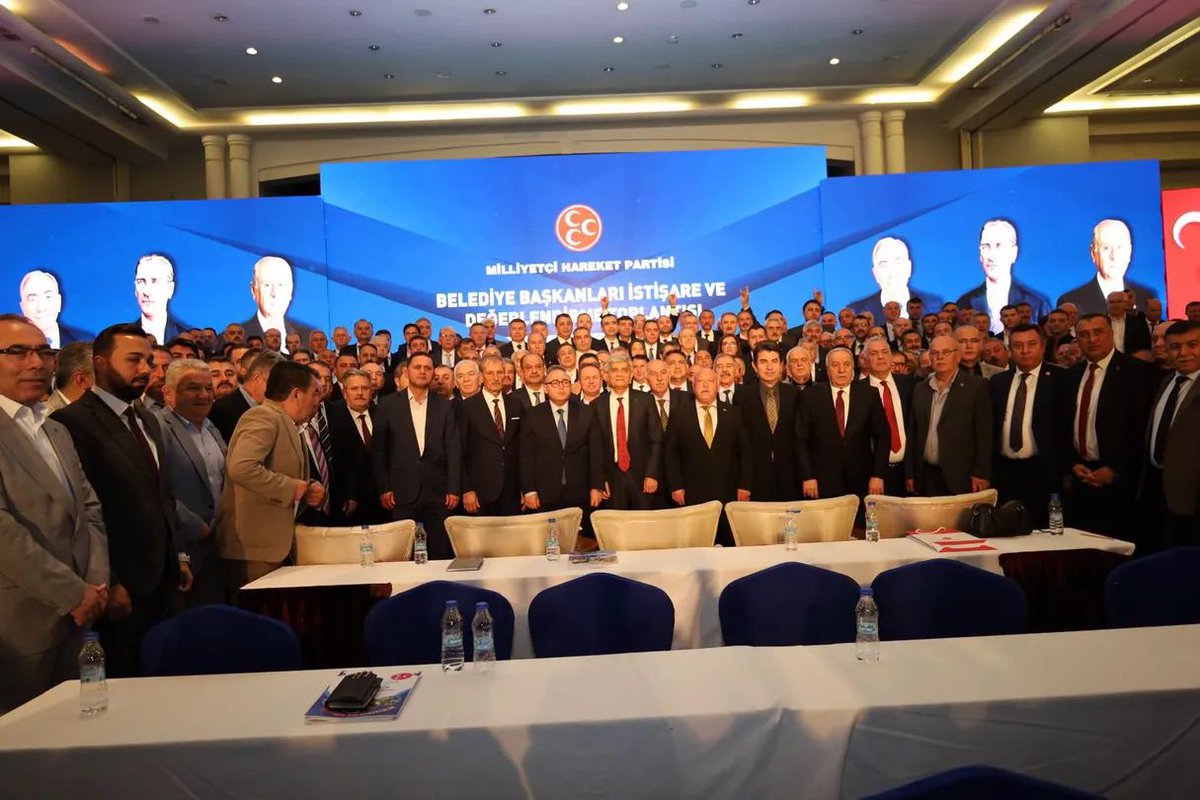 MHPGulagac_68's tweet photo. Genel Başkanımız Sayın Devlet Bahçeli’nin himayelerinde, Yerel Yönetimlerden Sorumlu Genel Başkan Yardımcısı Sadir Durmaz’ın başkanlığında “Geleneksel Belediye Başkanları İstişare ve Değerlendirme Toplantısı” gerçekleştirildi. https://t.co/Gpp326IPKM