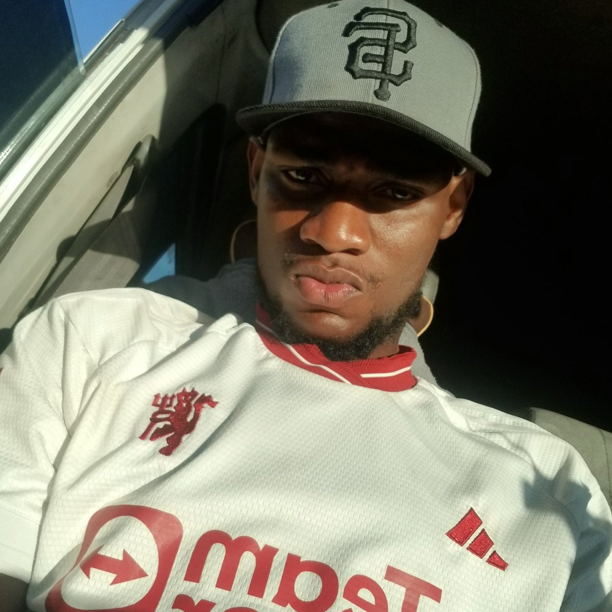 Teddy Sitenge tweet media