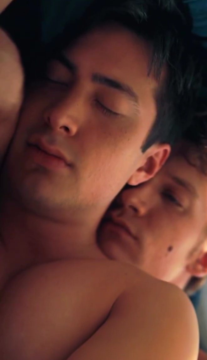 hollanovluvr's tweet photo. shane looks so peaceful sleeping next to ilya🥹 https://t.co/NqyFCjVuRC