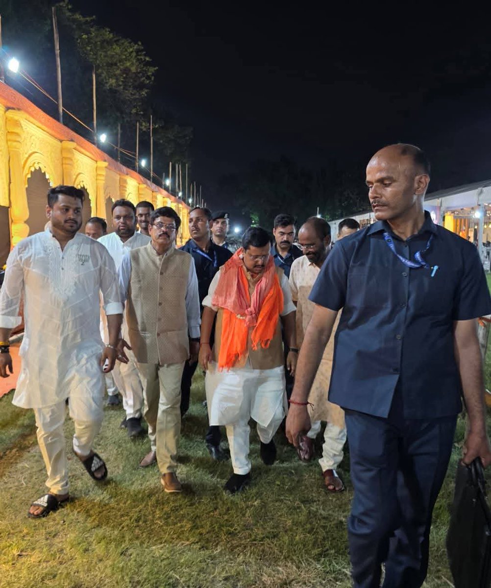 umakantpatnayak's tweet image. ଆମ @BJP4India ର ମାନନୀୟ ରାଷ୍ଟ୍ରୀୟ ଅଧ୍ୟକ୍ଷ @NitinNabin ଭାଇଙ୍କ ସହ ଏକ କାର୍ଯ୍ୟକ୍ରମରେ ଯୋଗଦେବାକୁ ଯିବା ସମୟରେ ...

#BJP4WestBengal
#BJPwinsWestBengal
#kolkata