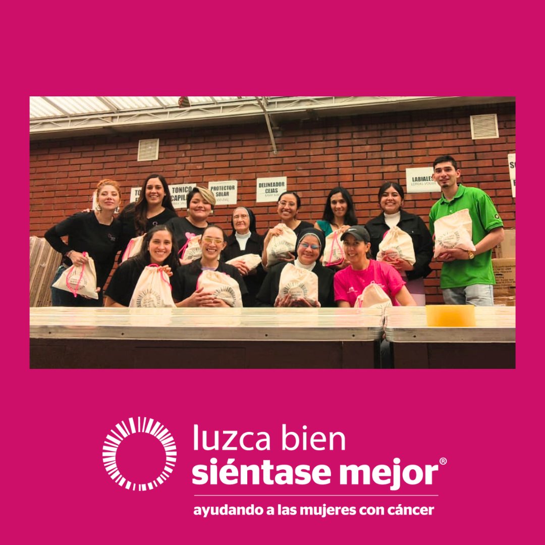 LBSMColombia's tweet photo. Detrás de cada kit hay un gran equipo 🌸
Y un propósito que nos une.

@ANDI_Colombia  @Cosme_AseoANDI 

#LuzcaBienSiéntaseMejor #Equipo #PropósitoCompartido https://t.co/EY7zBSxrzz