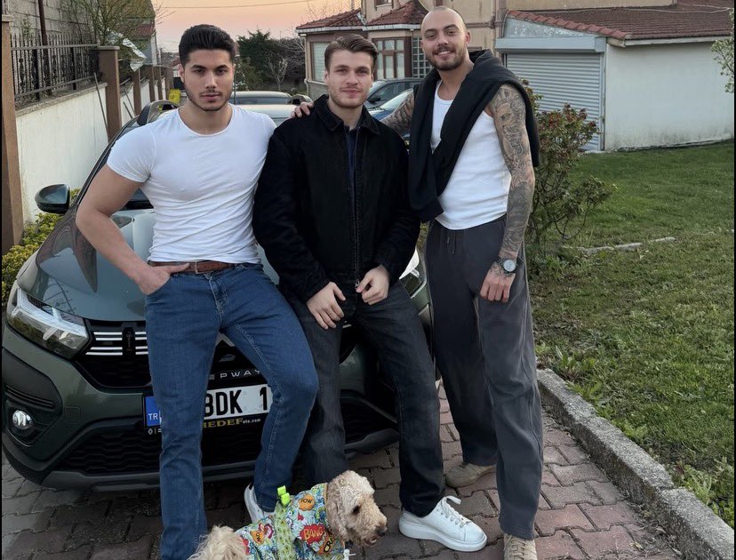 𝐑𝑎౨ৎ tweet media