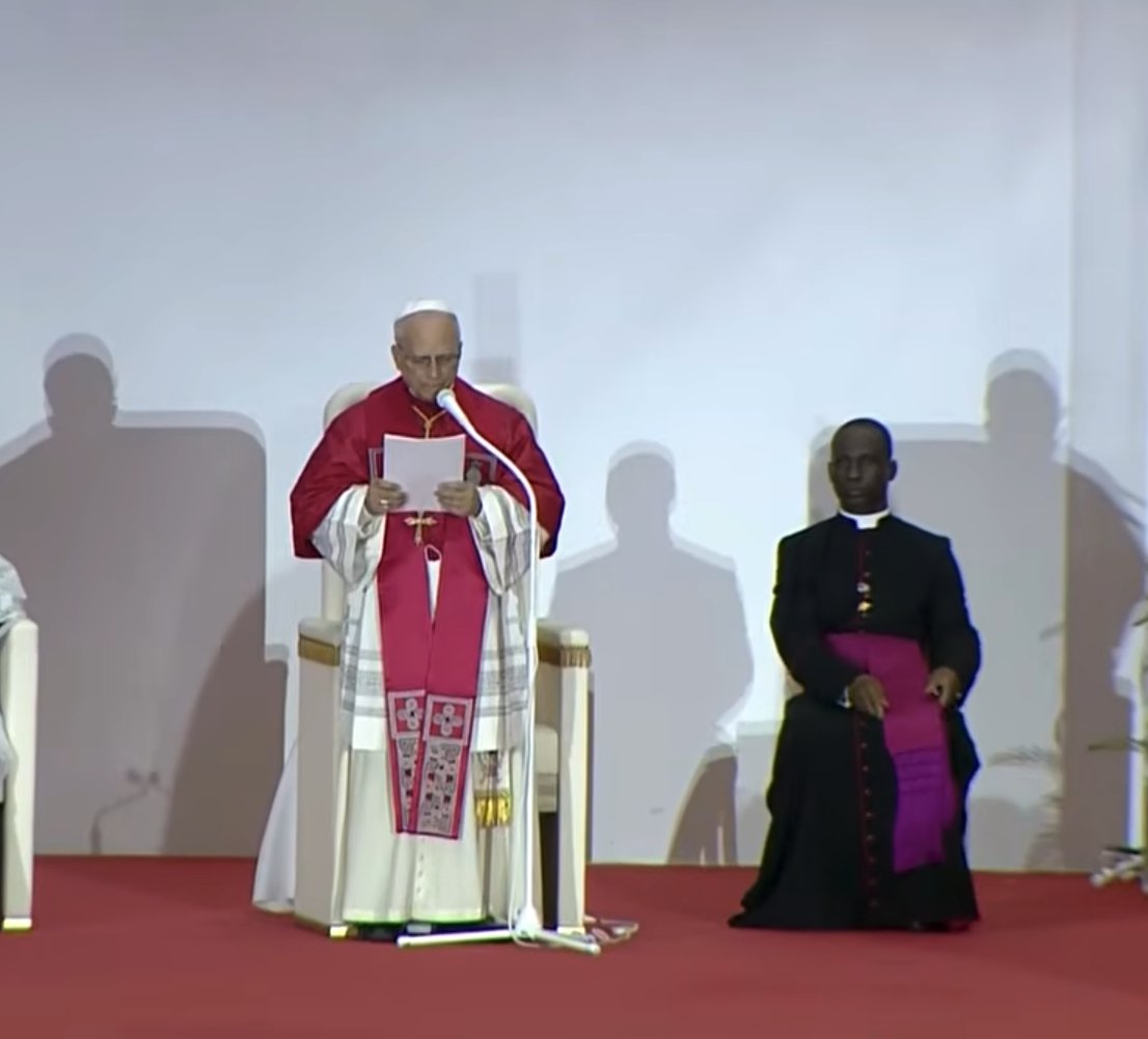 vaticannews_it's tweet image. #Papa a #Muxima carissimi giovani, membri della Legione di Maria e devoti di Mama Muxima, la Madre del cuore, con gioia condivido con voi questo momento di preghiera mariana.