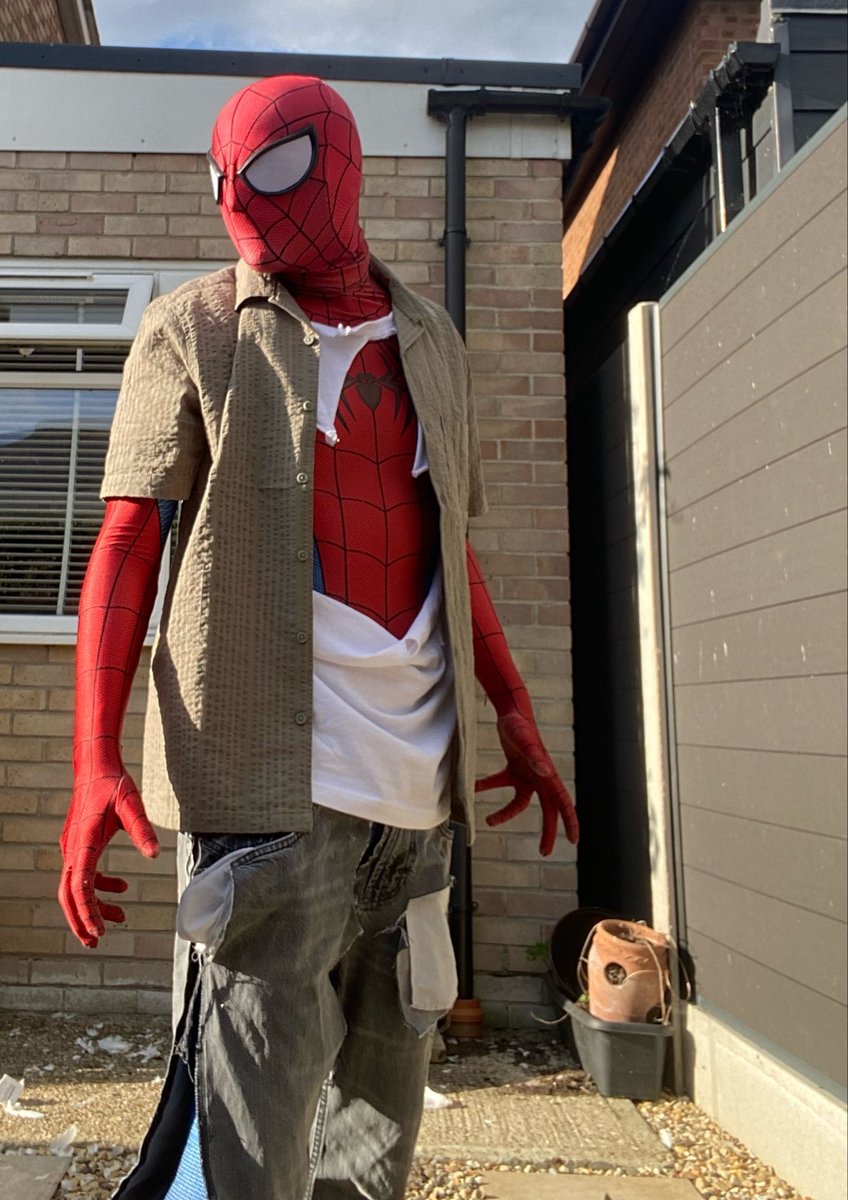 EssexWebHead tweet media