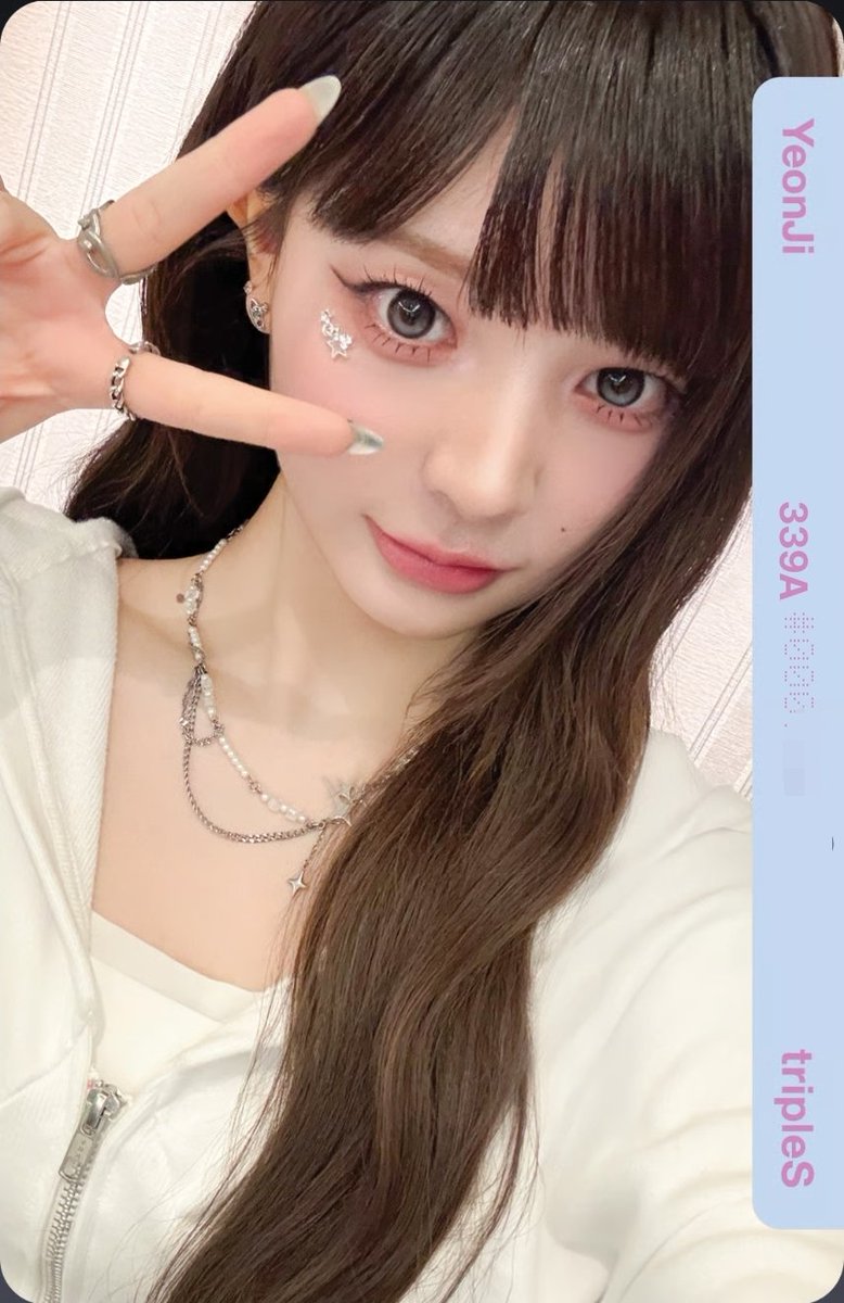 Alona ²⁴ loves kim chaewon tweet media