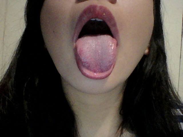 Zoe9606's tweet photo. Dm me for a surprise https://t.co/CHjeDS0o1P