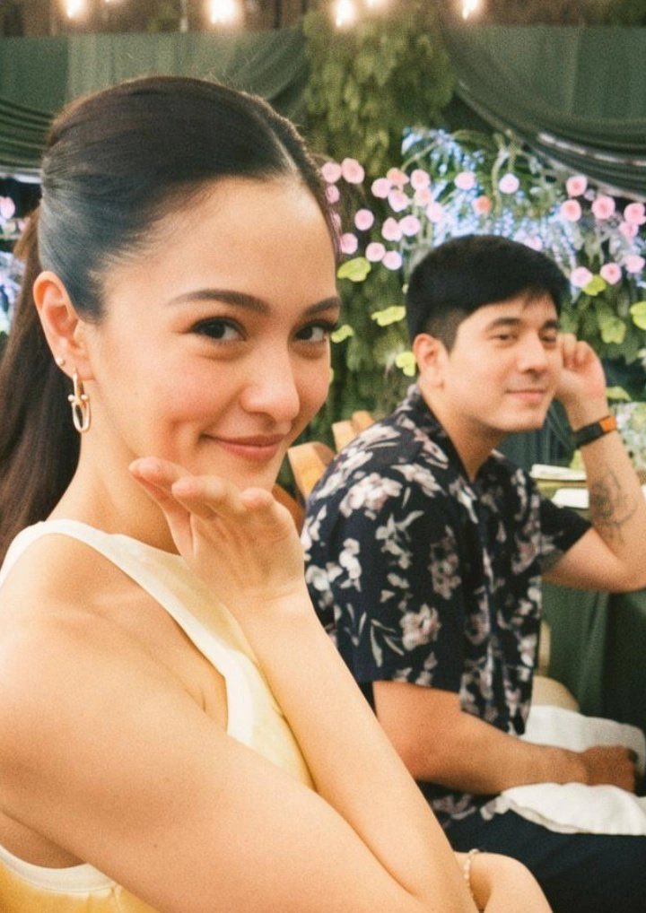 JeanMB35631605's tweet image. Patibay ng patibay. 🙋‍♀️ if nag zoom to check if mutual yun happiness.  Look at Pau..when have you seen that face pre-Kimmy?  Di ba wala

A private party at katabi syempre ang SO

#KimPau