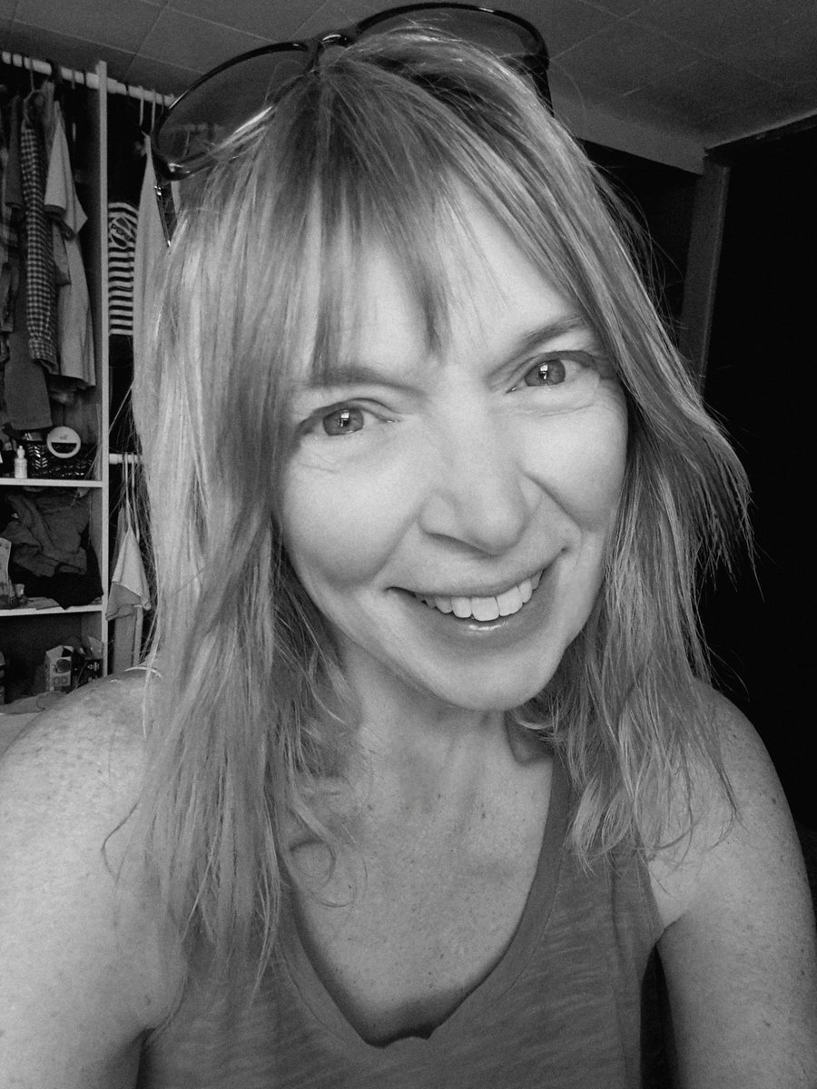 lorilynnd66's tweet image. A #smile can hide a lot. 😔