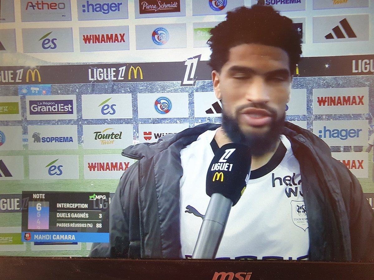 J'adore Madhi Camara au micro de
<a href="/ligue1plus/">L1+</a> 
Le journaliste: supporter du PSG ce soir?
Madhi: Non jamais !
Génial !
#RCSASRFC