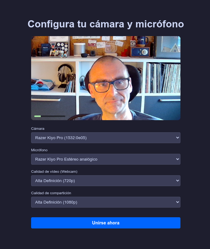 pfelipm's tweet photo. Puliendo los que podrían ser últimos detalles de mi extensión #PeerMeet (selectores de calidad en la sala de espera y...).
Sí, se trata un clon desvergonzado de Google Meet, pero usando p2p (privacidad total), cuyo desarrollo tenía abandonado... A ver si sale pronto del horno. https://t.co/PB9BYTGKnm