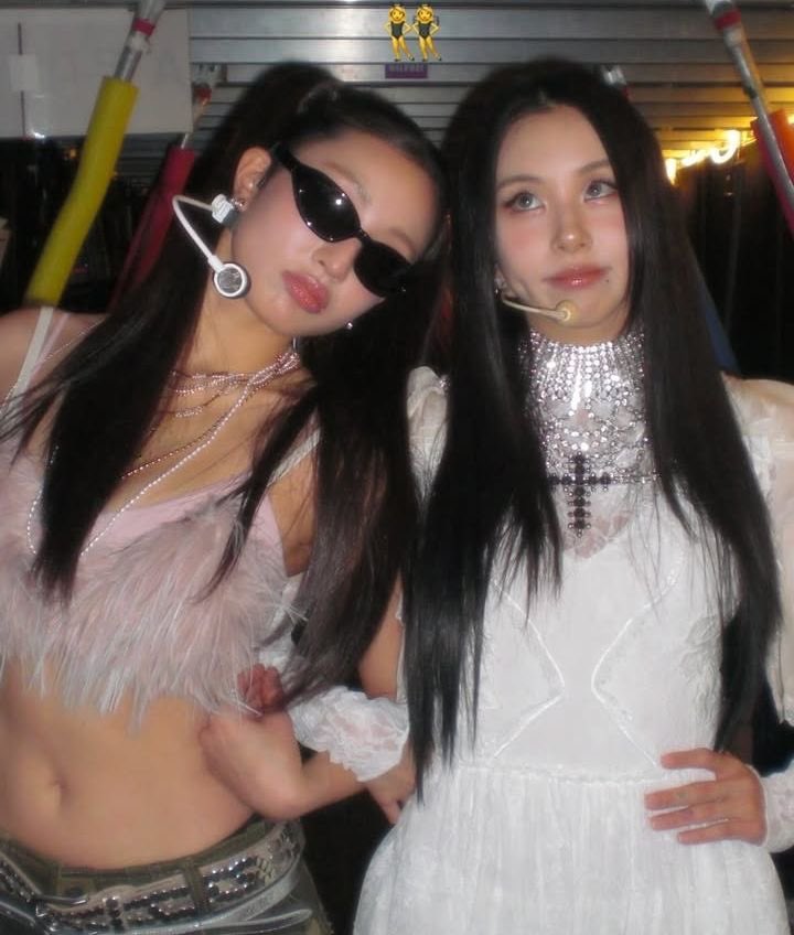 CHAEYOUNG BASE 🏰 tweet media