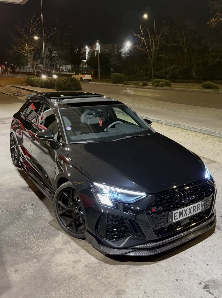 Only Audi tweet media