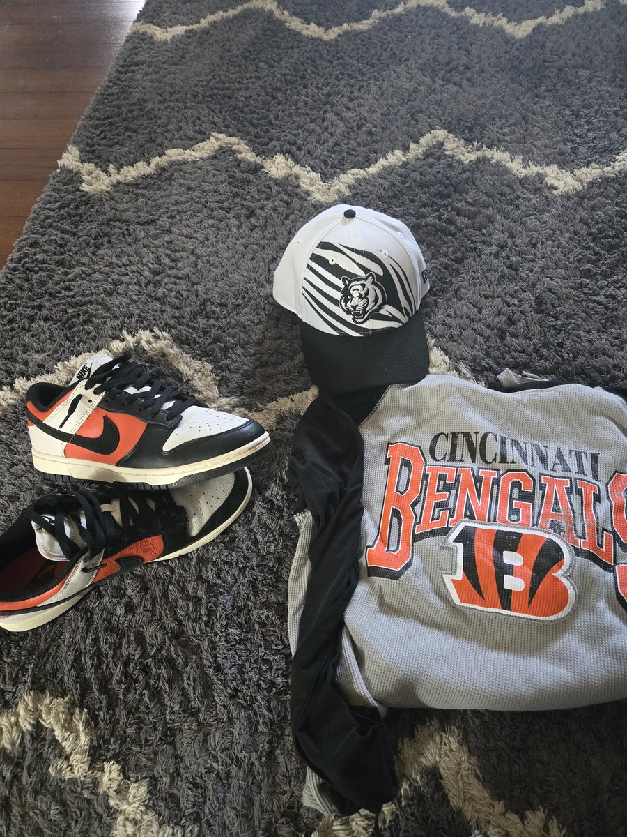 cbrusca's tweet photo. Going grocery shopping today, and you know, just my casual outfit on this fine Sunday morning after that big trade! Who Dey! https://t.co/6X3YSREbc9