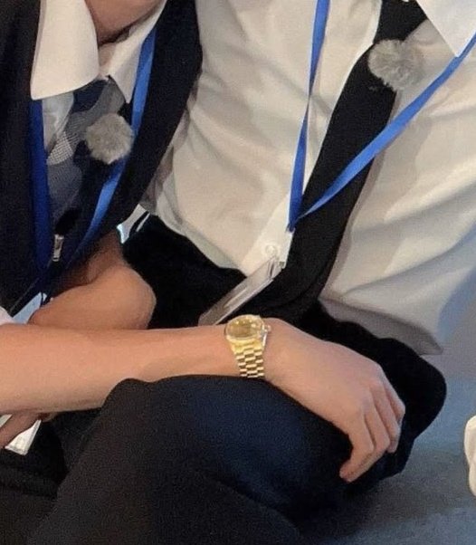 HaowithGyu's tweet photo. A #wonhao omegaverse au where Minghao a single dad and college student, don't have a choice but to bring his daughter to uni only for Wonwoo his professor in literature to notice. And ask the most incredulous question he had ever heard.

"Can I hold her?" https://t.co/v730zGQI6A