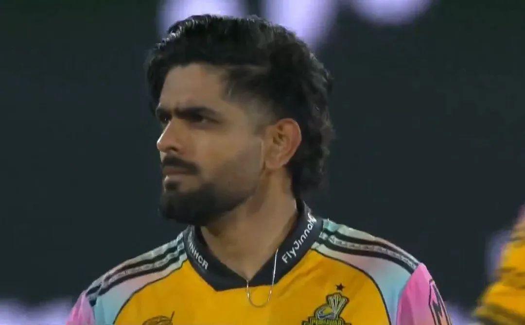 Shahid56Shakil's tweet photo. Babar Azam may not look like a power hitter, but he has improved a lot and reduced his dot-ball percentage significantly. 🙌🏻💛 https://t.co/oQxXvZzngi