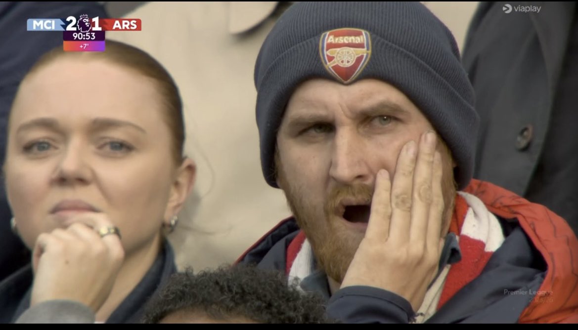 simplymuli_'s tweet photo. Arsenal fans are devastated right now, As a Manchester united fan, im really happy #MCIARS  #MCIARS https://t.co/3w5ayC1qIR