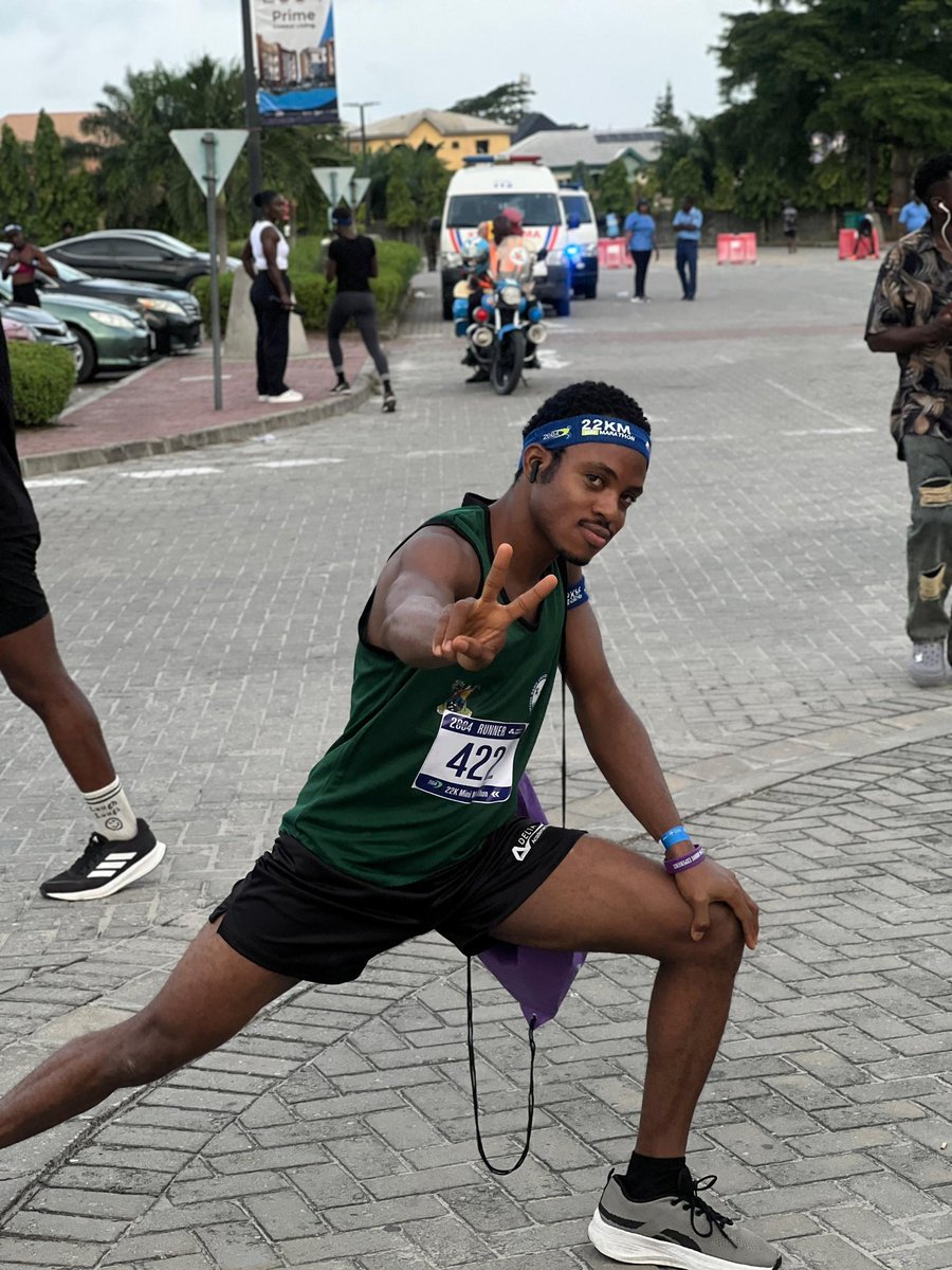 ToheebOlamide__'s tweet image. 22km marathon race
But I saw shege!!!
Running on sand isn't what I bargained for😫
My Yakubuuuu almost didn't manage , but he did!!!💪🏾💪🏾

#Runner #Athlete #Marathon