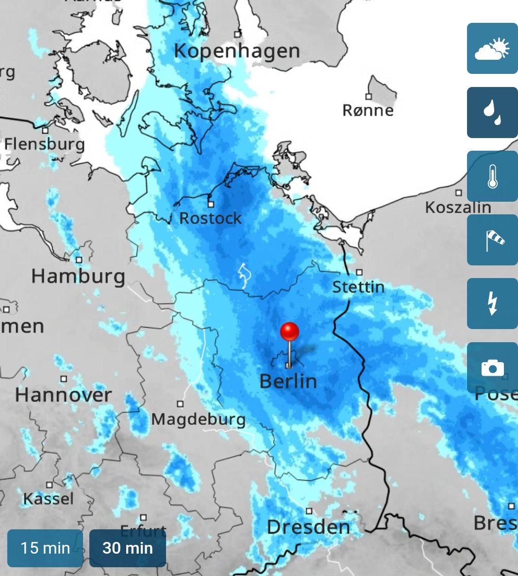 almaleksia tweet media
