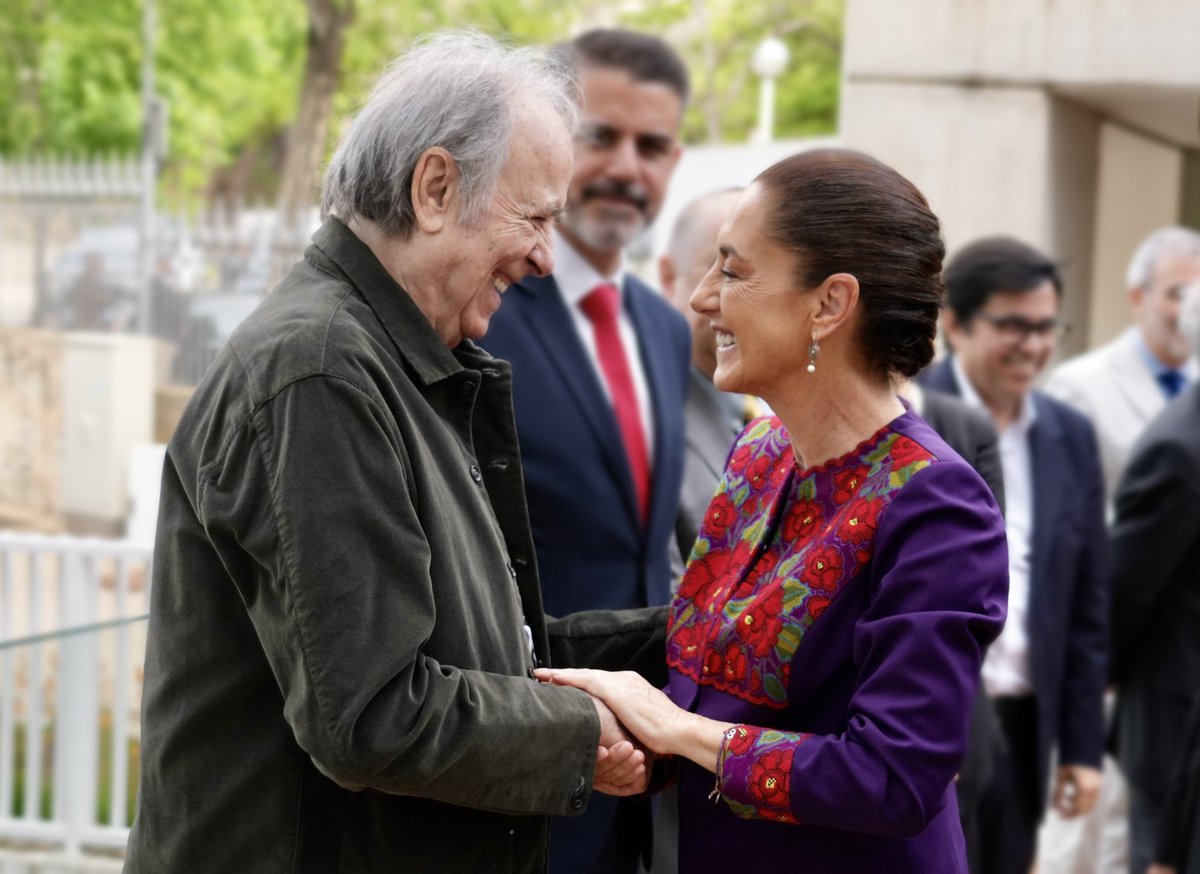 Desde las redes de la Presidenta <a href="/Claudiashein/">Claudia Sheinbaum Pardo</a>  Me dio mucha alegría y emoción conocer en persona a Joan Manuel Serrat, un símbolo de la música y la resistencia.