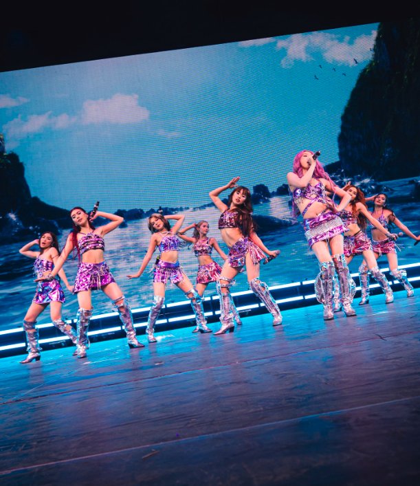 About Music tweet media