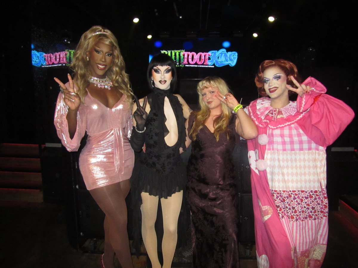 u1tramoderngirl's tweet image. final stop #rip 😢