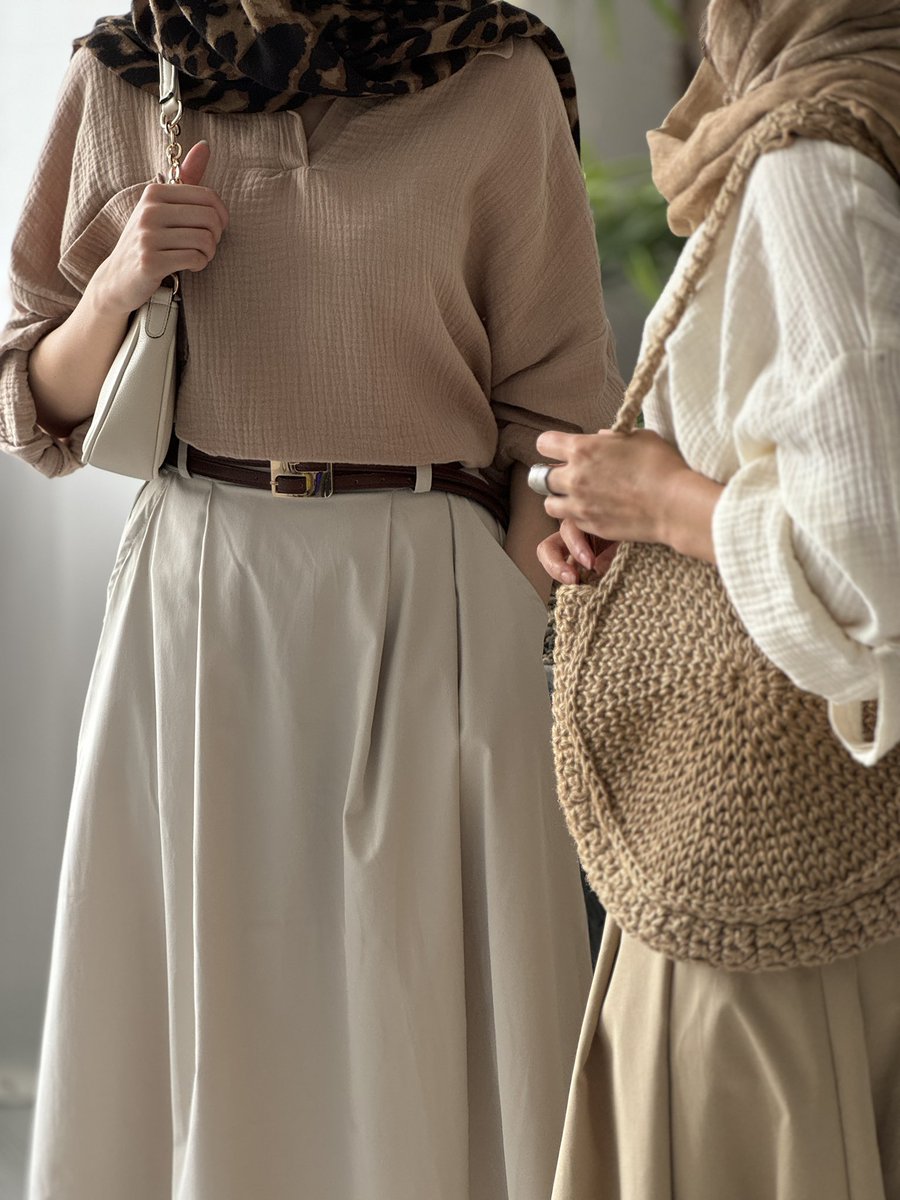 لی لا tweet media