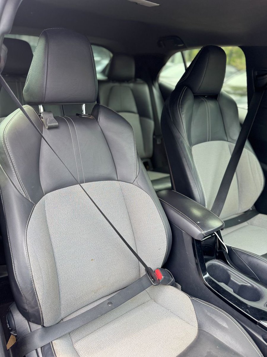 Royalautos_'s tweet photo. PREMIUM LISTING ✨ 
TOYOTA COROLLA XSE HATCHBACK 2021 MODEL

PRICE: 32M
#ROYALAUTOS_NG

ABUJA 🇳🇬

📞 08149849405 https://t.co/iU9wW5AMMJ