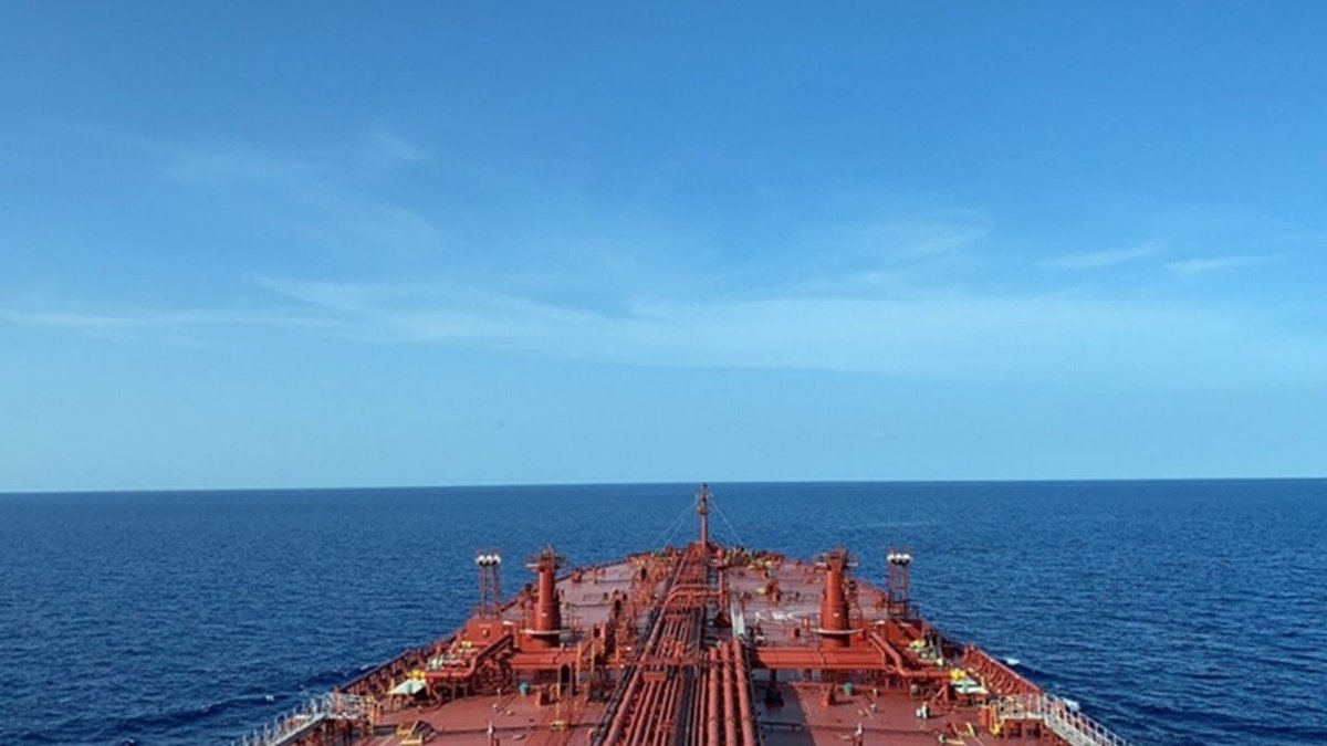 #Güncel Hürmüz Boğazı'nda son durum ne? ABD-İran savaşı yeniden mi başlıyor?: Küresel petrol ticaretinin can damarı Hürmüz Boğazı'nda süren ABD ve İran gerilimi, tüm dünyanın gözünü bölgeden gelecek savaş veya barış haberlerine çevirmesine neden oldu.… dlvr.it/TS6fSq