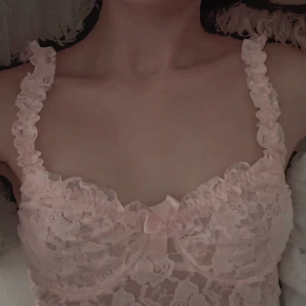 ‍* 𝙲𝚒𝙽𝙽𝙰𝙼𝙾𝙽𝐆𝐢𝐑𝐋 .ᐟ tweet media