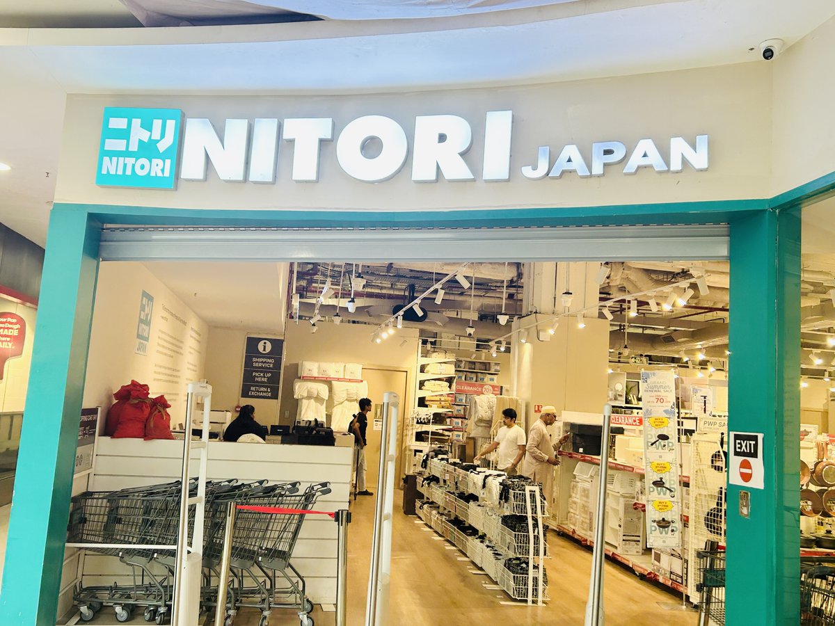 takiyori0608's tweet image. ムンバイには日本が誇るホームストア「ニトリ」があります🇯🇵！インド初にして唯一の店舗👀🇮🇳
日用品・食器・収納グッズが充実。インド在住日本人にとっては神スポットですね…😭🧡
私は食器・調理器具買いました。無印良品(MUJI)とともに、デリー・グルガオンにもぜひ出店してほしい…🥺！
#Mumbai