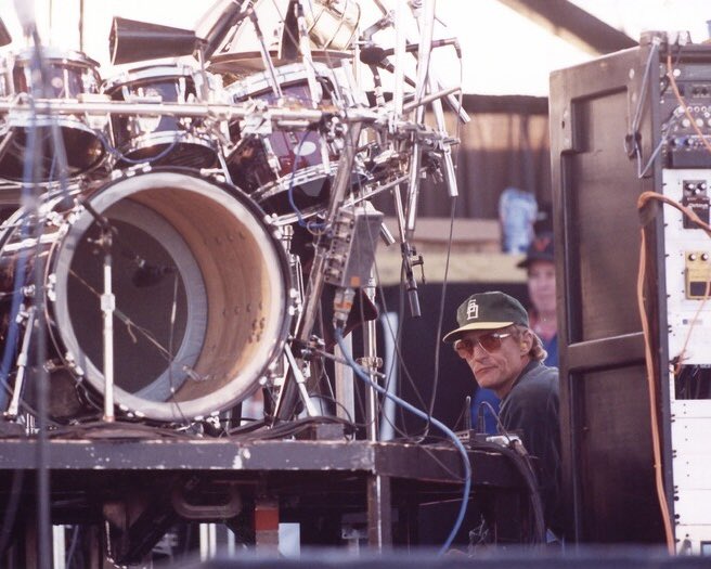 Grateful Dead tweet media