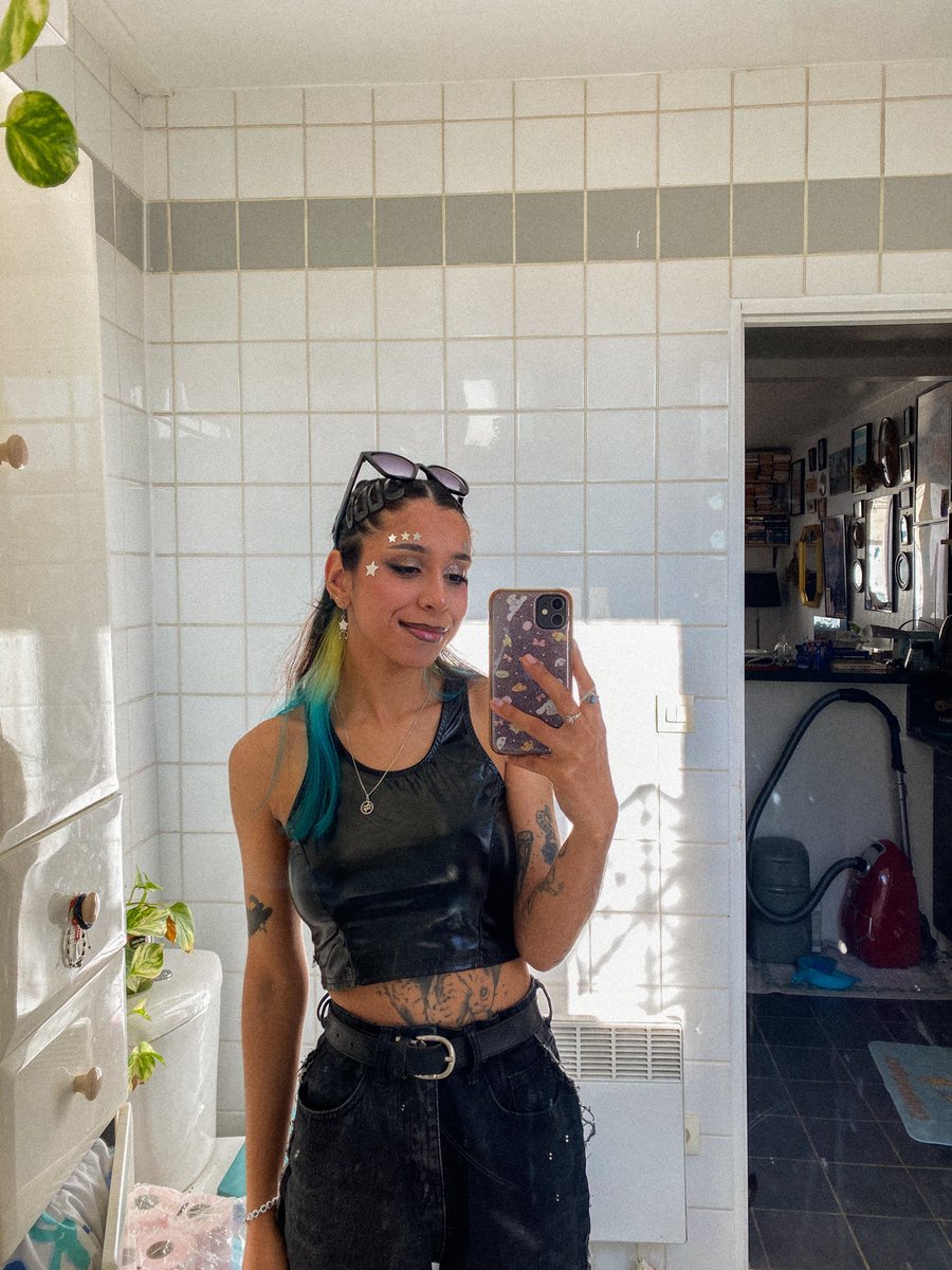 lici 🦇 tweet media