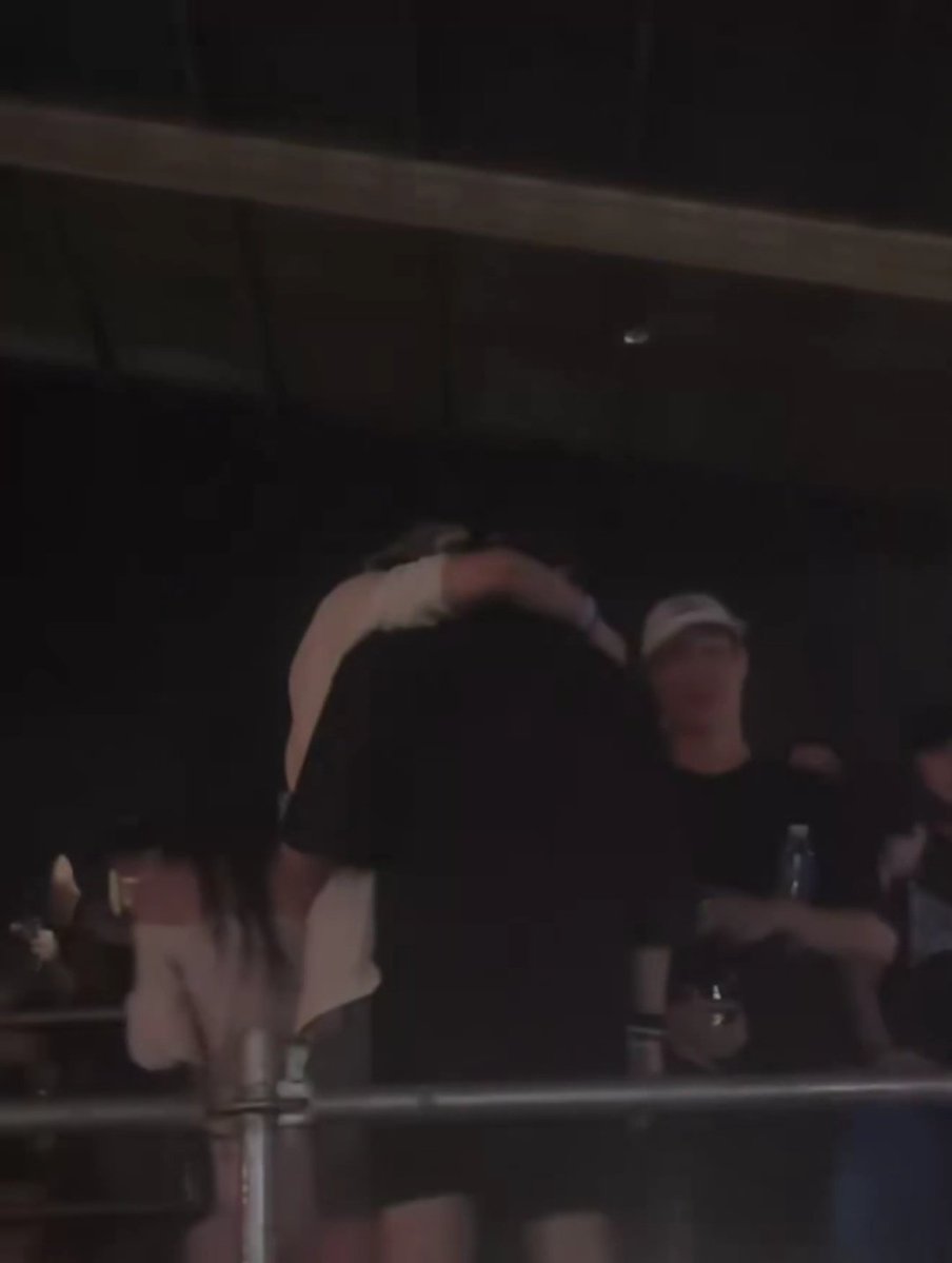 Suhi🦋 tweet media