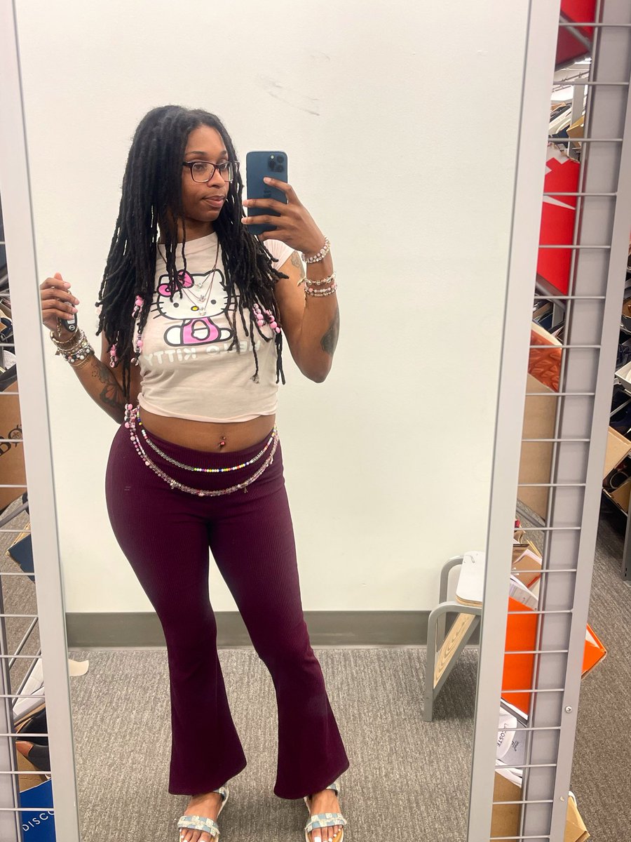 𝒮𝓅𝒾𝒸𝓎 𝒮𝑒𝒹𝓊𝒸𝓉𝓇𝑒𝓈𝓈 tweet media